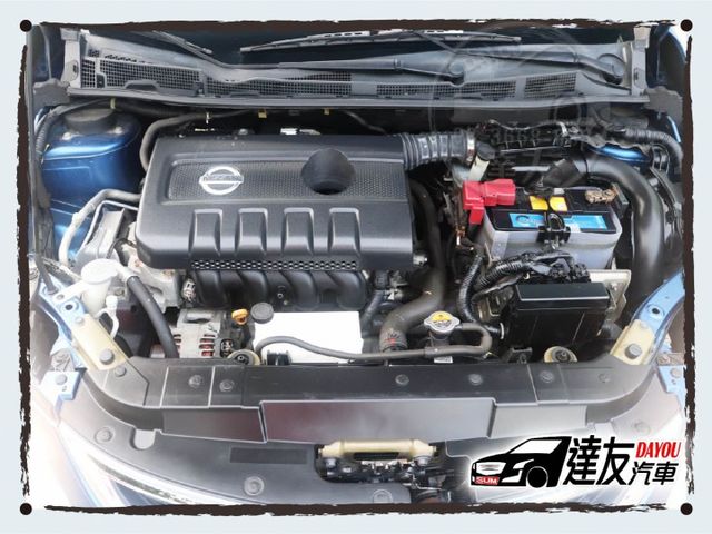 里程僅7萬 選配原廠空力套件 原廠保養 IKEY 定速 感應頭燈 藍芽 導航 倒車顯影 恆溫 後座出風口  第10張相片