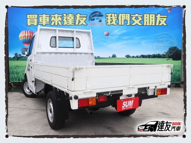 市場熱銷全新自排貨車 里程僅100公里 怠速熄火 循跡防滑 胎壓偵測 藍芽 感應頭燈  老闆的好夥伴 載貨不再是煩惱  第2張相片