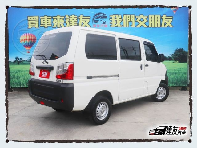 老闆最愛客貨兩用自排五人座 全車原鈑件 里程正常跑 無待修 免整理 買回去直接上工 老闆們賺錢的好夥伴  第4張相片