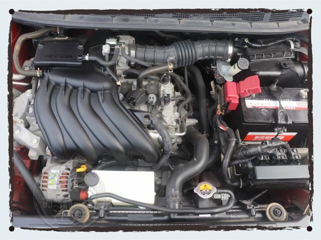 里程少僅跑8萬 大螢幕安卓機裝好了 內外漂亮回去免整理 原鈑件認證車 省油大空間 上下班代步首選  第8張相片