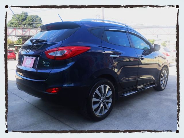 柴油旗艦型 全景天窗 IKEY 駕駛電動椅 影音 原鈑件認證車 新車近百萬年前優惠價只要19.8萬 超值代步休旅  第4張相片