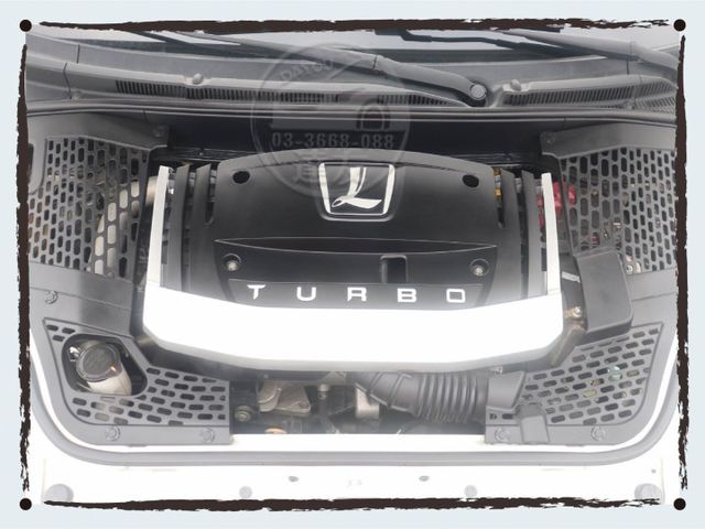 同級最划算正七人座 里程僅跑11萬 原鈑件認證車 天窗 電動滑門 IKEY 等多樣配備 內外免整理  第9張相片