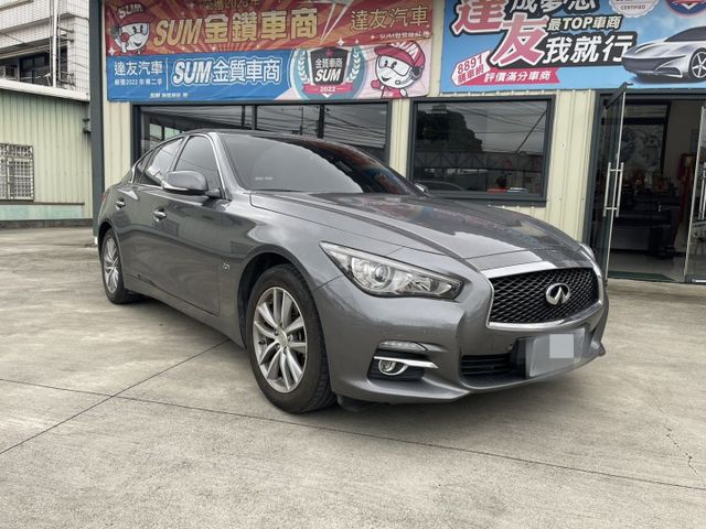 國產車的價格開到進口車的豪華 里程僅跑13萬 雙前電動椅 配備滿滿 原鈑件認證車 不用30萬入手豪華房車  第1張相片