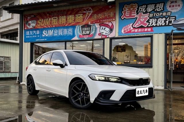 市場稀有秒殺車款,一手油電車,里程少,原漆原鈑件,內外9.9成新,現省40萬價差,趕緊預約,錯過不再!  第1張相片