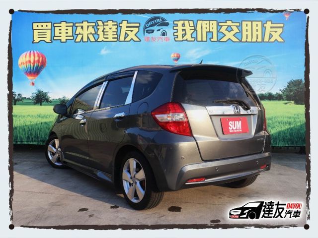 免頭款 全額貸 VTI-S版 里程少僅9萬 全車原鈑件 4安 定速 方向盤快控 藍芽 導航 倒車顯影 年輕人代步首選  第3張相片