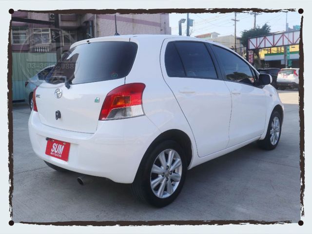 一手女用車 G版 影音系統 里程正常跑 10幾萬代步小車  T牌毛病少 省油好停車 上下班接送小孩代步首選  第5張相片