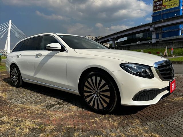 日規BENZ E400旅行車 23P跟車 智能遙控停車 平視顯示器  第3張相片