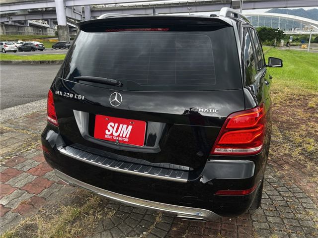 BENZ GLK220D 2.0 4MATIC 豪華版 全景天窗 省油省稅  第4張相片