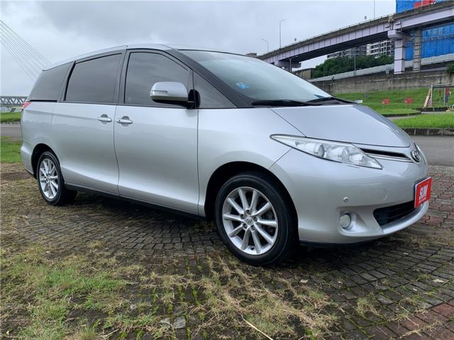 2013年TOYOTA PREVIA 七人休旅車 雙電動滑門 全景天窗  第3張相片