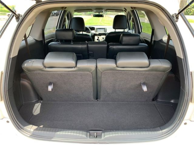 2012年 TOYOTA WISH 正一手車  第13張相片