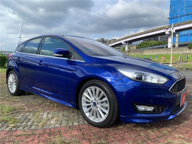 FOCUS 1.5 主動式全方位停車輔助系統 盲點偵測 免鑰匙啟動 天窗  第3張相片