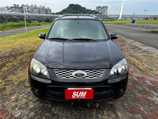 2012年 FORD ESCAPE 2.3 天窗 定速 讓你最想擁有的一部休旅車  第2張相片