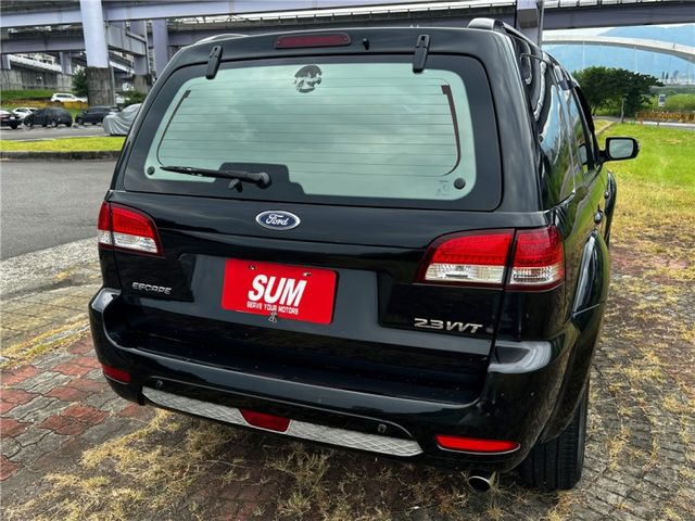 2012年 FORD ESCAPE 2.3 天窗 定速 讓你最想擁有的一部休旅車  第4張相片