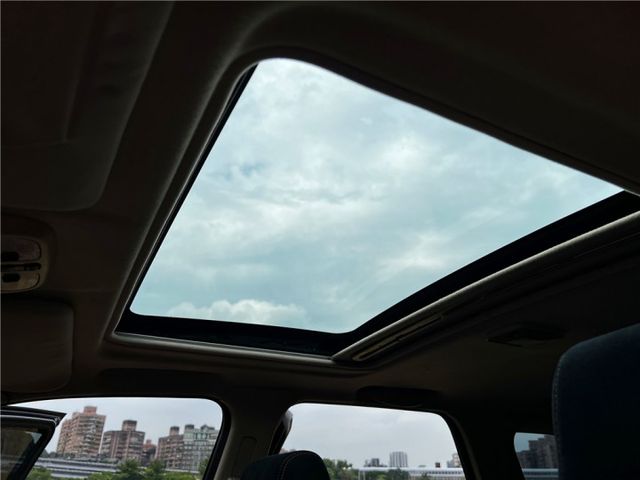 2012年 FORD ESCAPE 2.3 天窗 定速 讓你最想擁有的一部休旅車  第12張相片