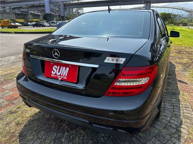 BENZ C200 1.8 小改款 HID頭燈 自動停車系統  第4張相片