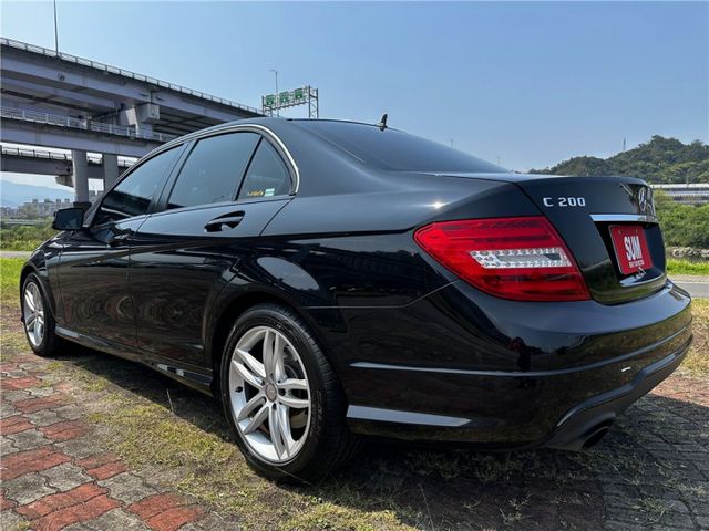 BENZ C200 1.8 小改款 HID頭燈 自動停車系統  第6張相片