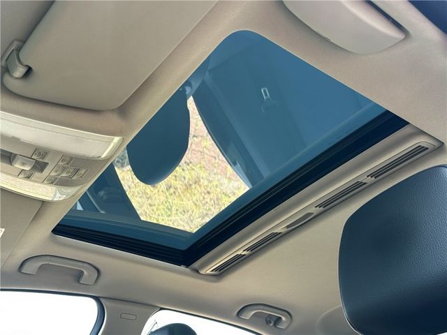 BENZ C200 1.8 小改款 HID頭燈 自動停車系統  第12張相片