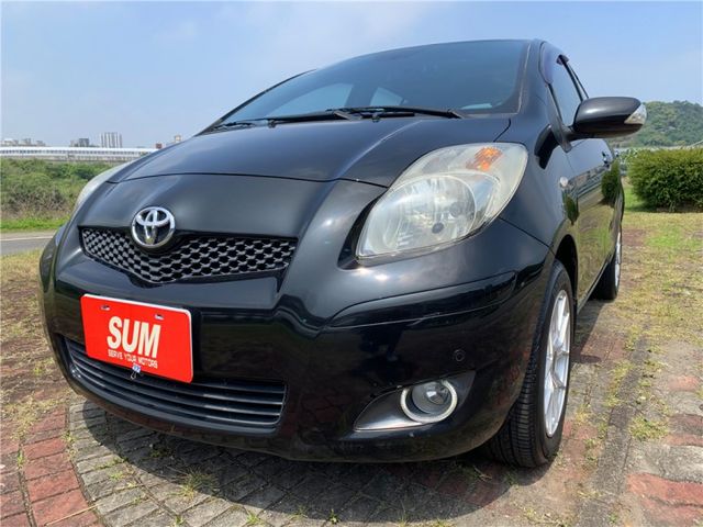 2010年 TOYOTA YARIS 1.5G 免鑰匙啟動  第1張相片