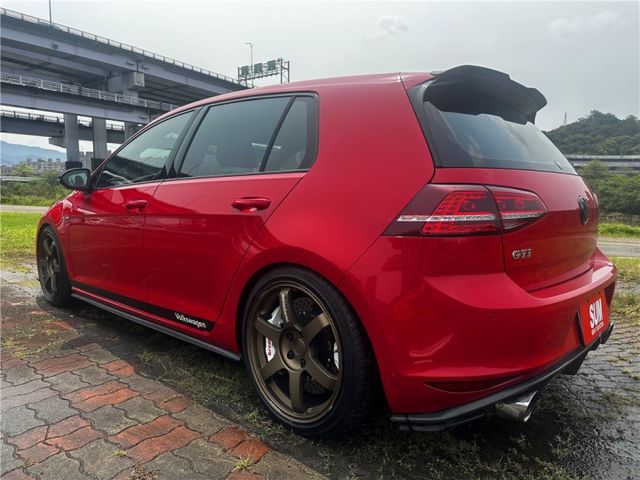 7代GTI 正RAYS TE37鋁圈 BREMBO卡鉗 VVS排氣管 MST進氣  第6張相片