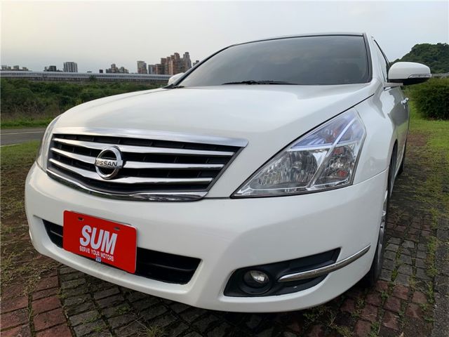 僅跑11萬公里 ALL NEW TEANA I-KEY智慧型免鑰匙啟動  第1張相片