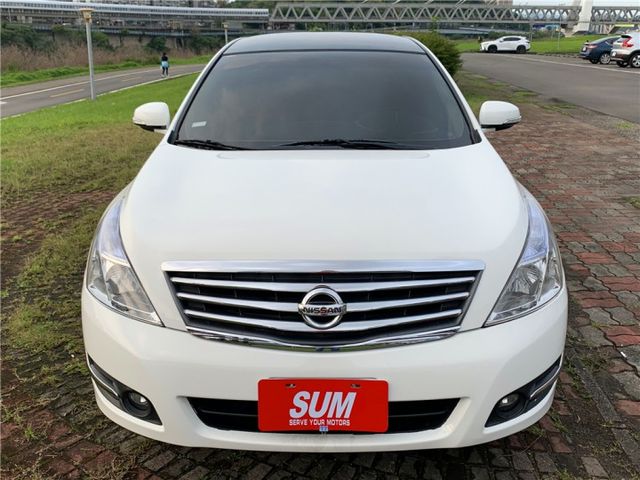 僅跑11萬公里 ALL NEW TEANA I-KEY智慧型免鑰匙啟動  第2張相片