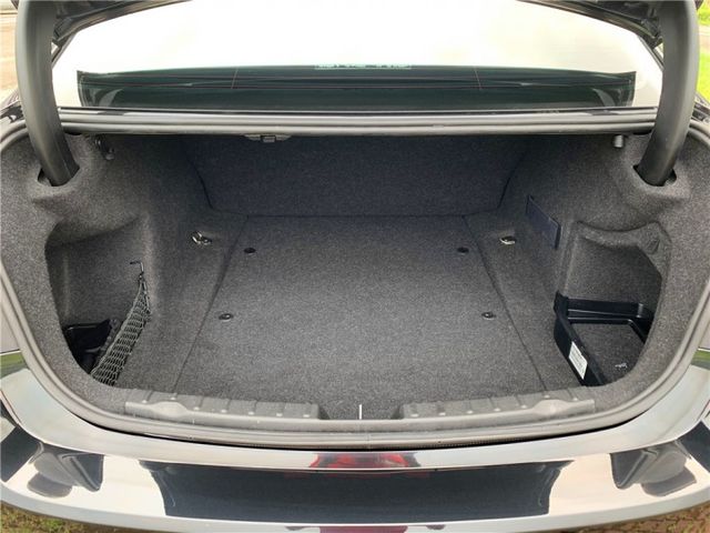 BMW 318D 2.0 柴油渦輪 總代理 HID頭燈 NBT車輛多媒體控制系統  第12張相片