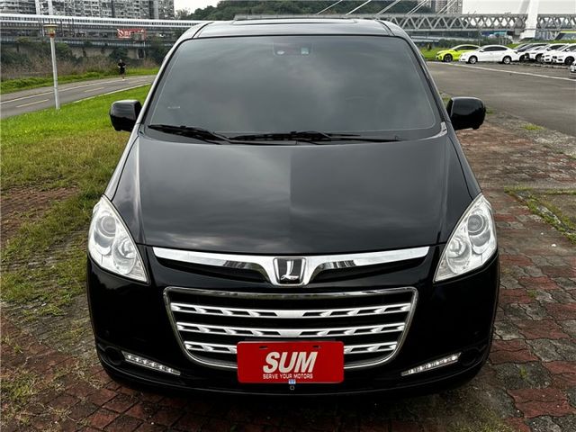 僅跑10萬公里 LUXGEN M7 2.2 7人座MPV休旅車 全程原廠保養  第2張相片