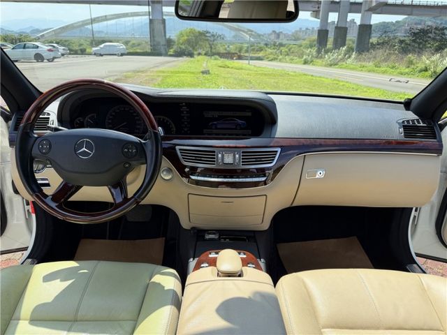 2007年中華賓士總代理 S350 摸門感應 僅跑10萬公里  第9張相片