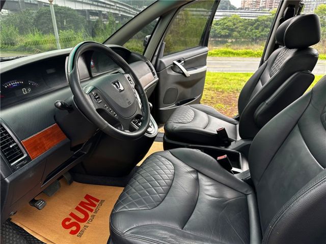 僅跑10萬公里 LUXGEN M7 2.2 7人座MPV休旅車 全程原廠保養  第7張相片