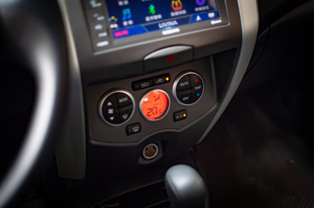 NISSAN日產 LIVINA  第7張相片