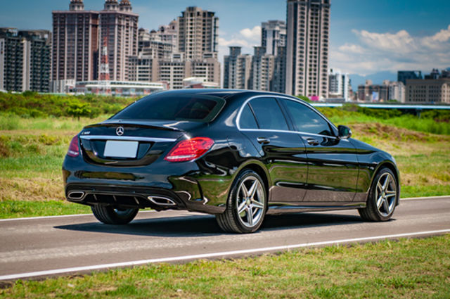 M-BENZ賓士 C300  第2張相片