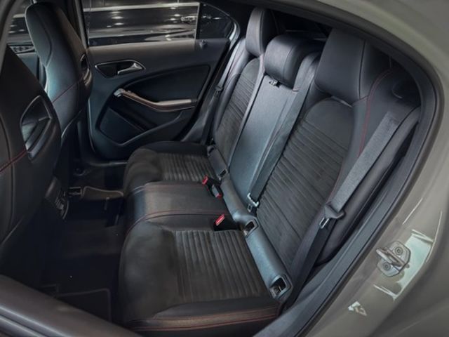 M-BENZ賓士 A180  第11張相片
