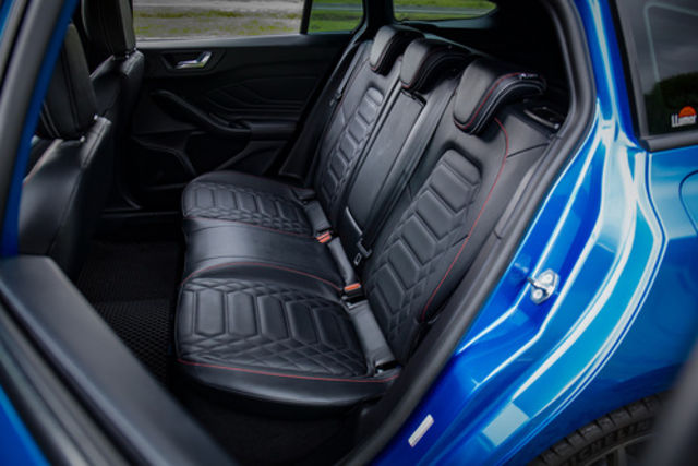 FORD福特 FOCUS WAGON  第16張相片