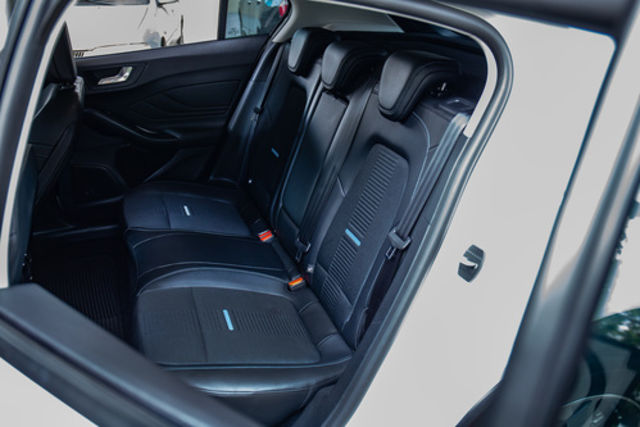 FORD福特 FOCUS ACTIVE  第10張相片