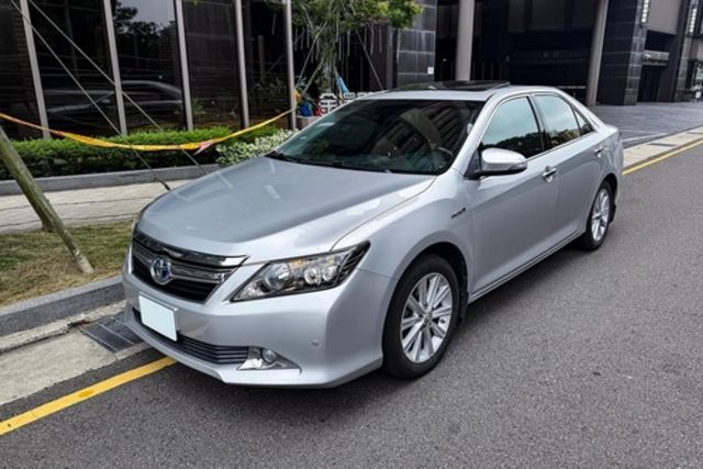 TOYOTA豐田 CAMRY HYBRID  第1張相片
