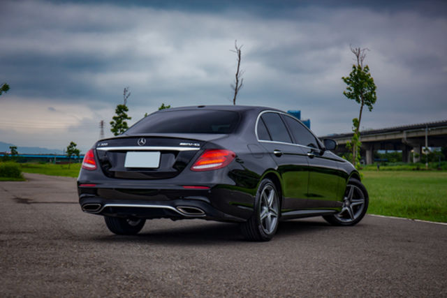 M-BENZ賓士 E300  第2張相片