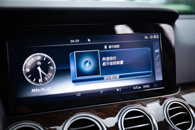 M-BENZ賓士 E300  第9張相片