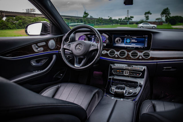 M-BENZ賓士 E300  第11張相片