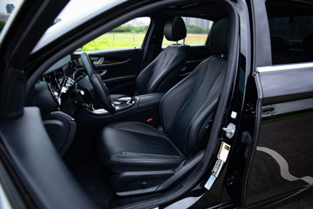 M-BENZ賓士 E300  第13張相片