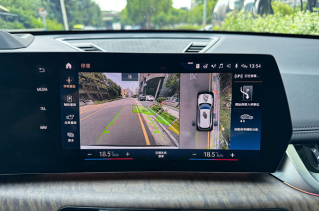 BMW寶馬 IX XDRIVE40  第11張相片