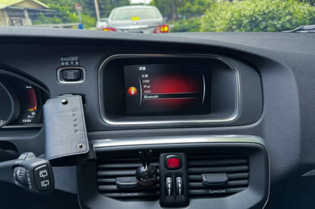 VOLVO富豪 V40  第8張相片