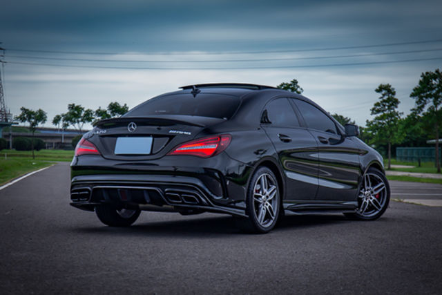M-BENZ賓士 CLA250  第2張相片