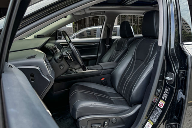 LEXUS凌志 RX300  第17張相片