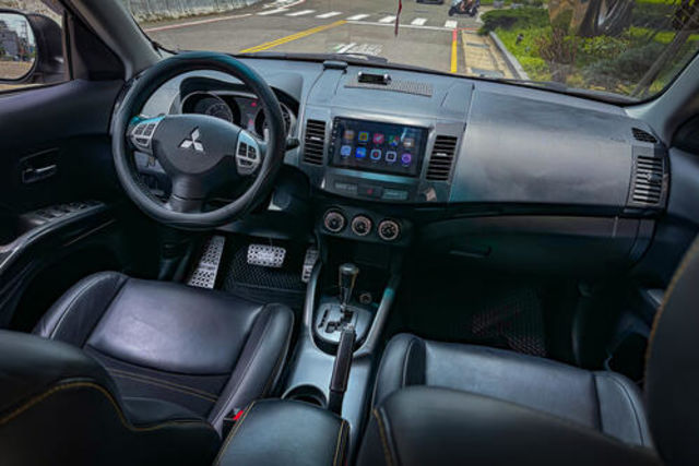 MITSUBISHI三菱 OUTLANDER  第5張相片
