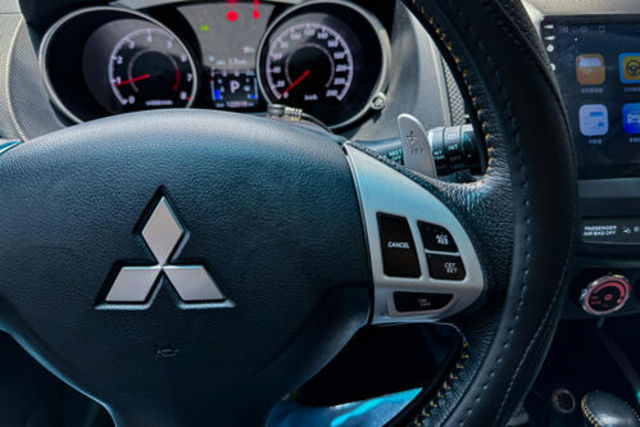 MITSUBISHI三菱 OUTLANDER  第7張相片
