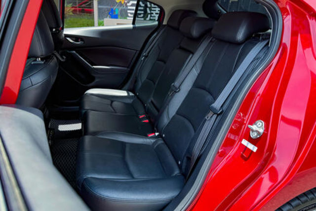 MAZDA馬自達 MAZDA 3  第11張相片