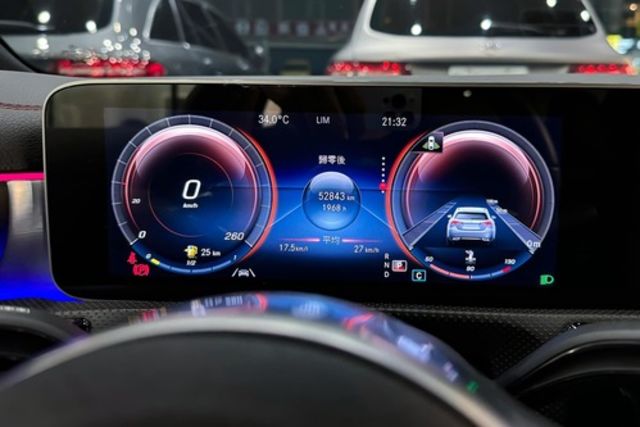 M-BENZ賓士 CLA250  第4張相片