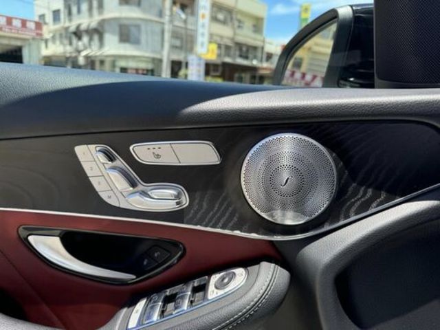 M-BENZ賓士 GLC300  第5張相片