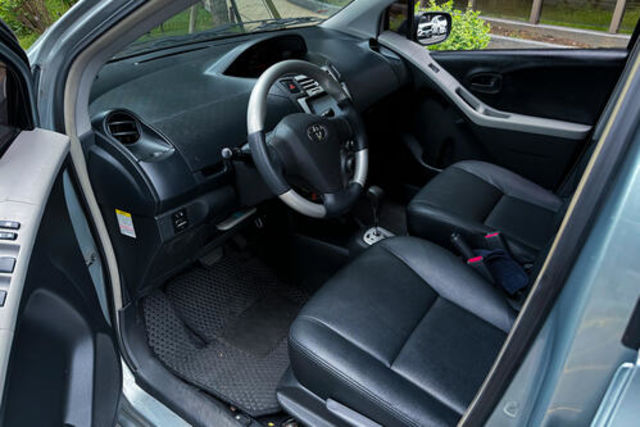 TOYOTA豐田 YARIS  第3張相片