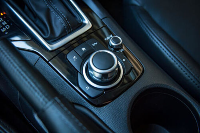 MAZDA馬自達 MAZDA 3  第6張相片